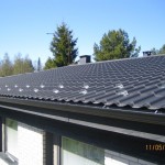 Lumiesteet peltikatolle