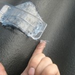 Lumieste mineriitti katolle on helppoasentaa liimaamalla